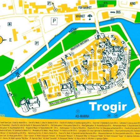 Marko Polo B Old Town Trogir Bagian luar foto