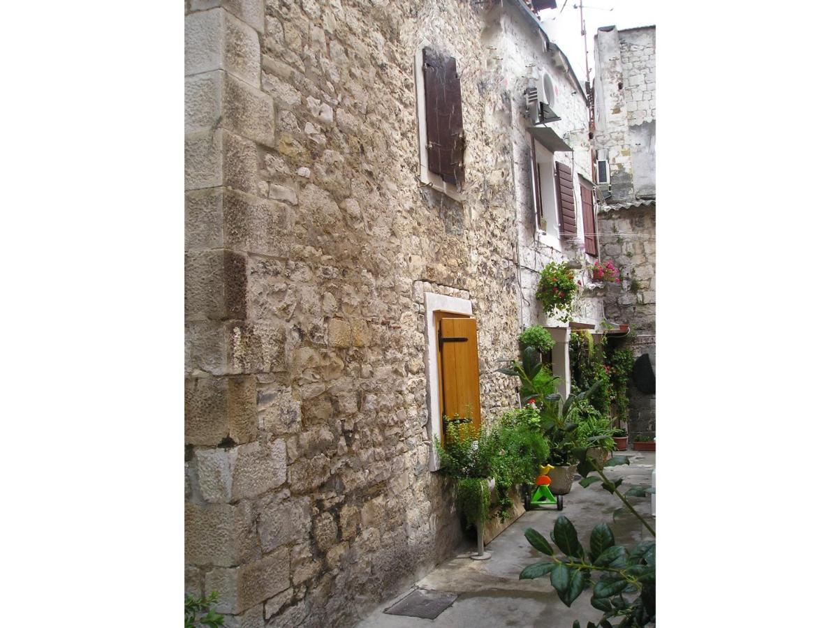 Marko Polo B Old Town Trogir Bagian luar foto